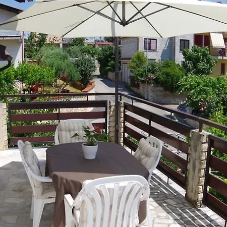 Apartman Nina *