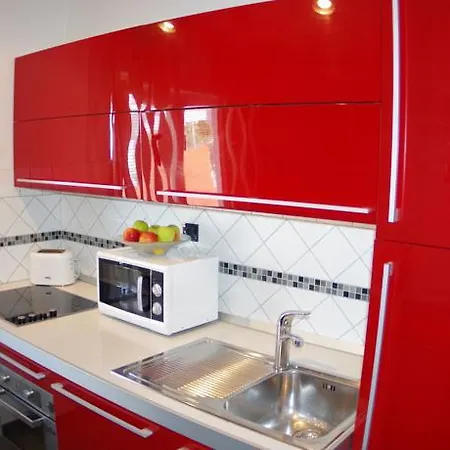 Nina Apartman
