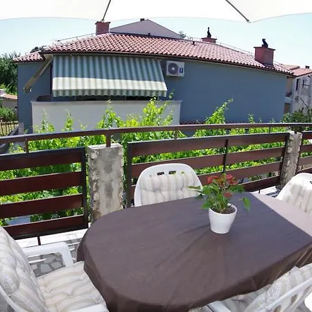 Nina Apartment